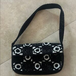 Black & White Beaded Floral beaded shoulder bag